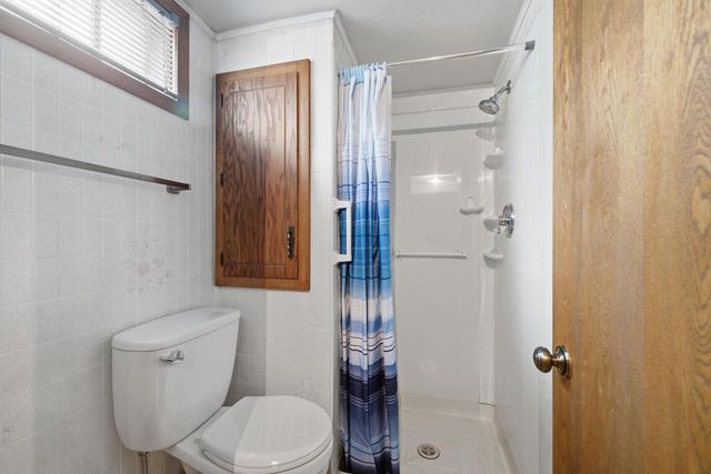 300 St Rose AVENUE, Fredonia, WI 53021