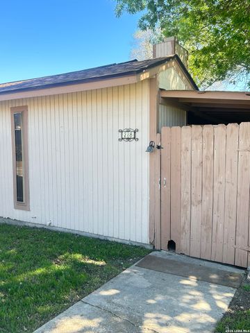 1051 COUNTRY CLUB G-28, Seguin, TX 78155