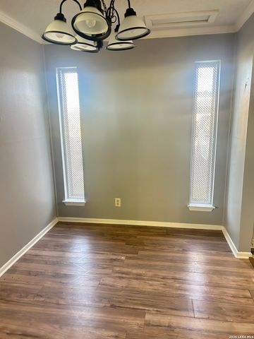 1051 COUNTRY CLUB G-28, Seguin, TX 78155