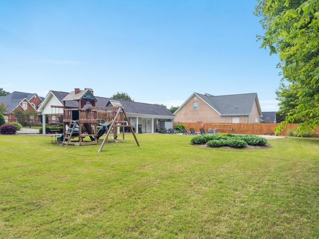 418 Champagne Circle, Ringgold, GA 30736
