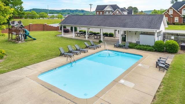 418 Champagne Circle, Ringgold, GA 30736