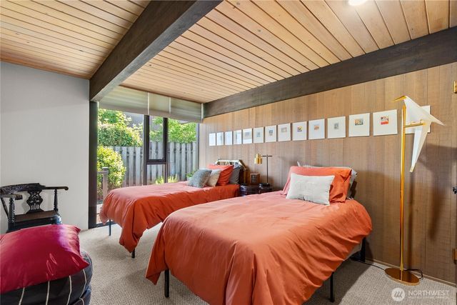 5530 Marian Drive NE, Olympia, WA 98516