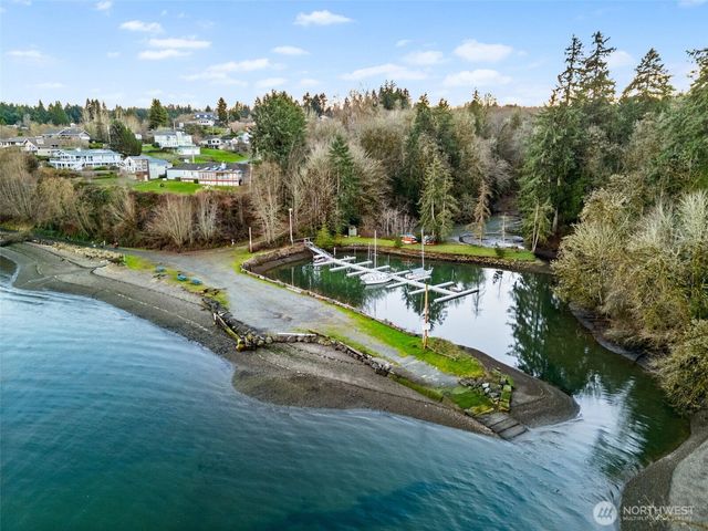 5530 Marian Drive NE, Olympia, WA 98516