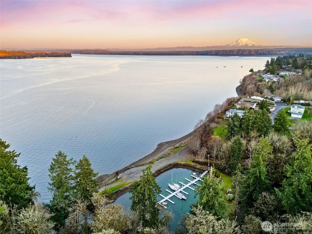 5530 Marian Drive NE, Olympia, WA 98516