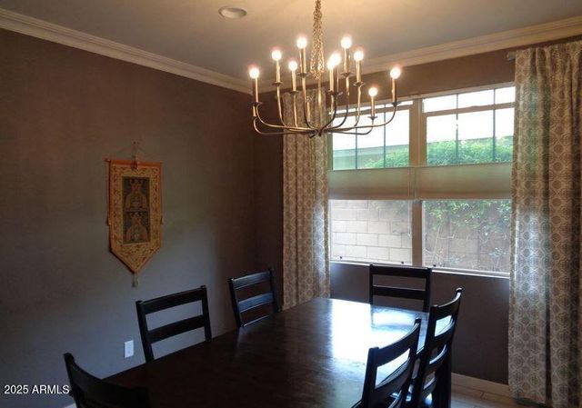 240 N SENATE Street, Chandler, AZ 85225