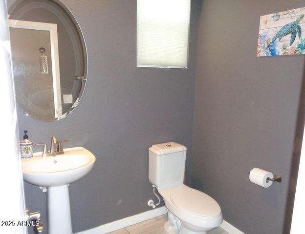 240 N SENATE Street, Chandler, AZ 85225