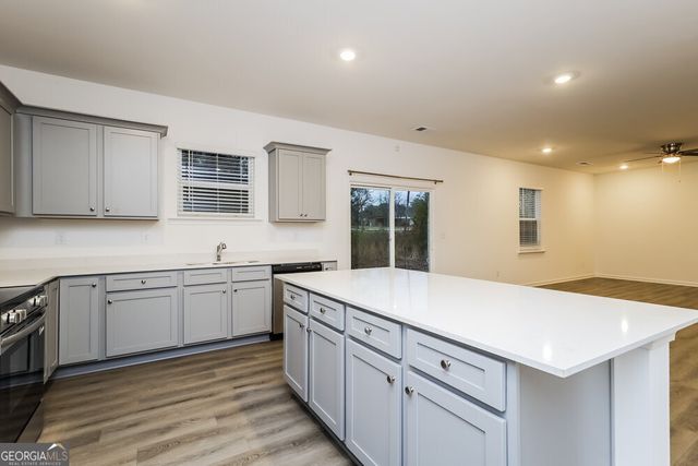 221 Paisley Way, Locust Grove, GA 30248