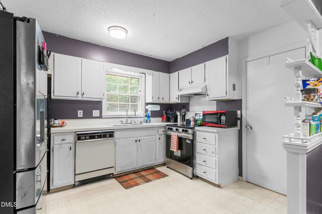 5207 Fieldbrook Drive, Greensboro, NC 27455