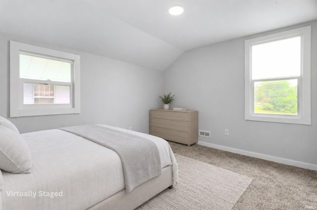 1046 Lawndale Avenue, South Bend, IN 46628
