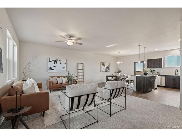 916 E Platteville Blvd, Pueblo, CO 81007