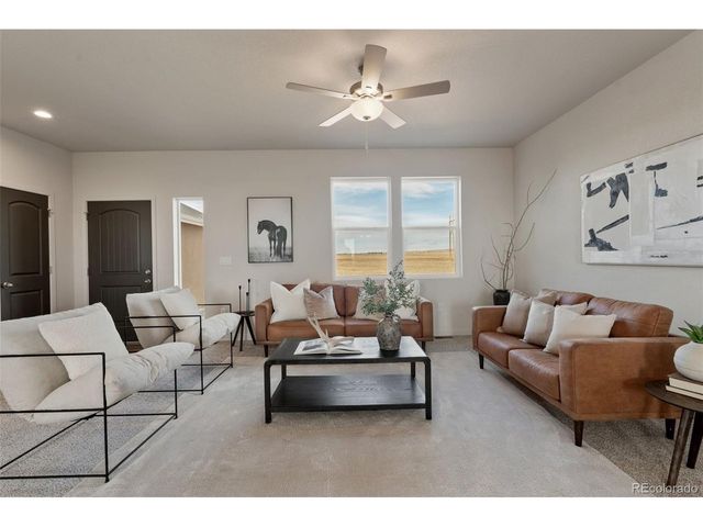 916 E Platteville Blvd, Pueblo, CO 81007