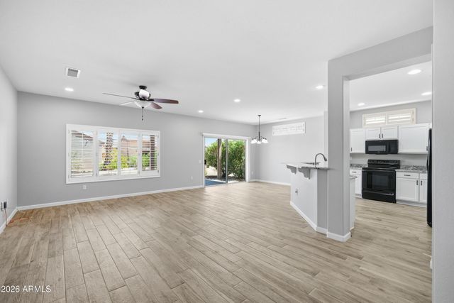 16536 W Rock Springs Lane, Surprise, AZ 85374