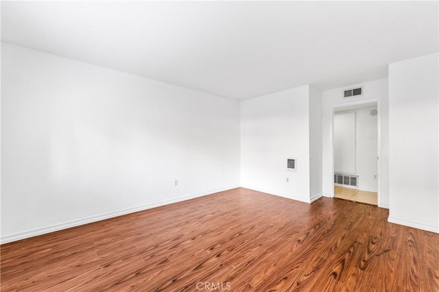 6600 Warner 115, Huntington Beach, CA 92647