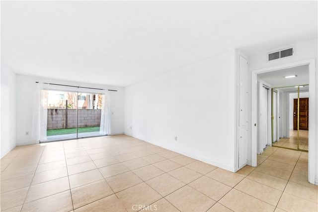 6600 Warner 115, Huntington Beach, CA 92647