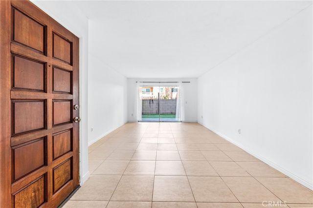 6600 Warner 115, Huntington Beach, CA 92647