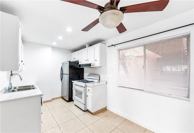 6600 Warner 115, Huntington Beach, CA 92647