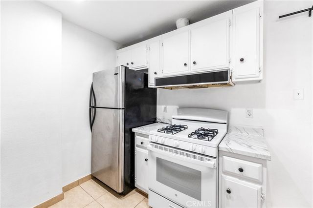 6600 Warner 115, Huntington Beach, CA 92647