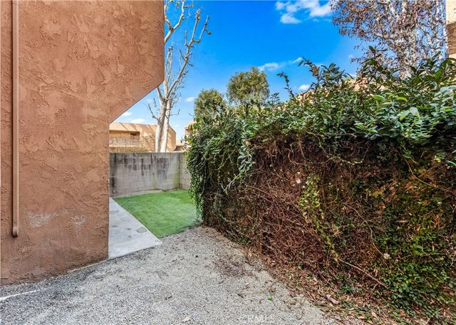 6600 Warner 115, Huntington Beach, CA 92647