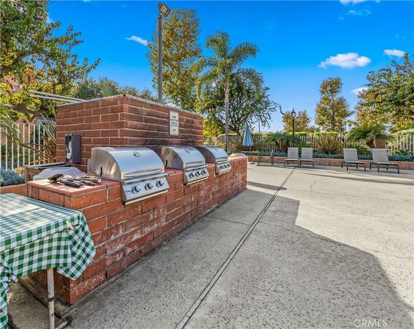 6600 Warner 115, Huntington Beach, CA 92647