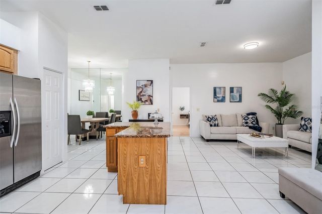 8905 W HAMILTON AVENUE, Tampa, FL 33615