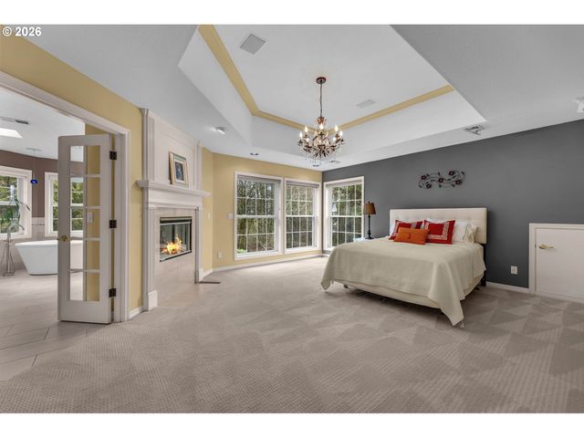 11494 Nw BLACKHAWK Dr, Portland, OR 97229