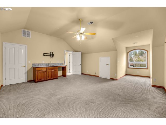 11494 Nw BLACKHAWK Dr, Portland, OR 97229