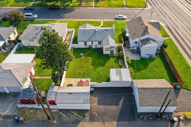 4707 N Elm St, Spokane, WA 99205