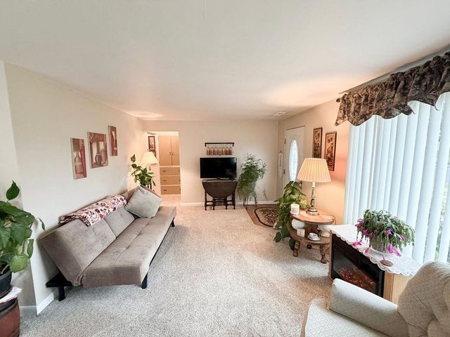 4707 N Elm St, Spokane, WA 99205