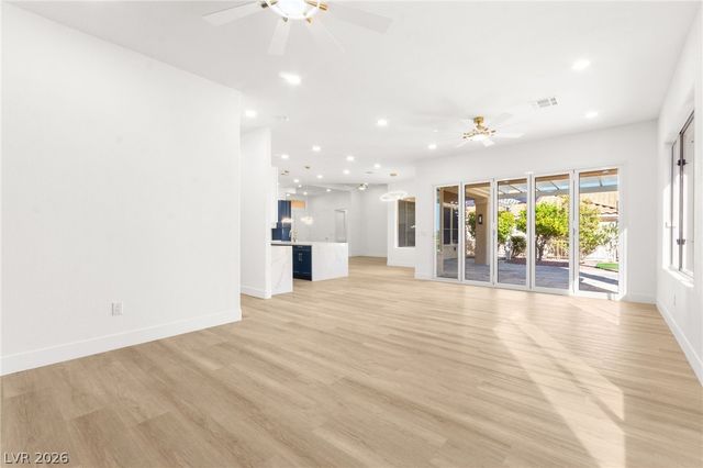 3004 Darby Falls Drive, Las Vegas, NV 89134