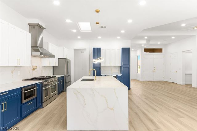 3004 Darby Falls Drive, Las Vegas, NV 89134