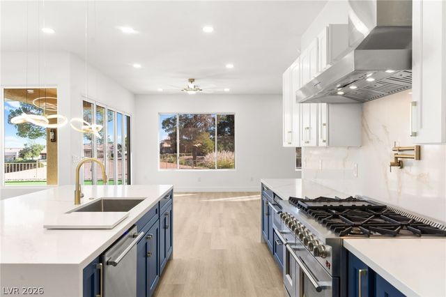 3004 Darby Falls Drive, Las Vegas, NV 89134