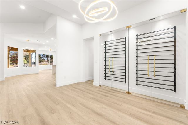 3004 Darby Falls Drive, Las Vegas, NV 89134