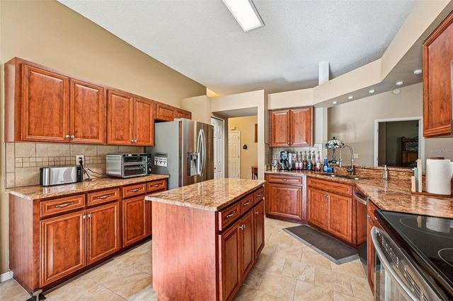 705 TILBURY COURT, Sun City Center, FL 33573