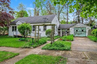2408 Calumet Street, Flint, MI 48503