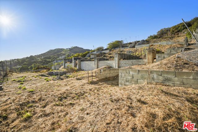 27061 Sea Vista Drive, Malibu, CA 90265