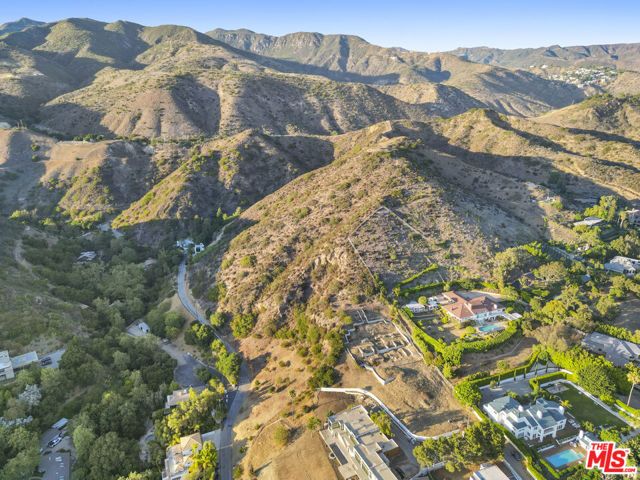 27061 Sea Vista Drive, Malibu, CA 90265