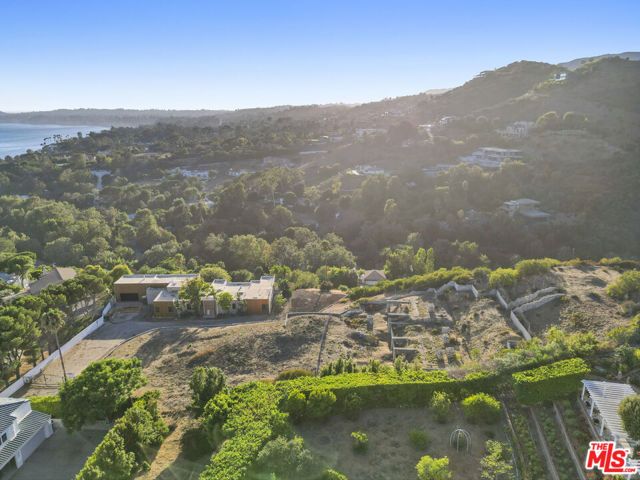 27061 Sea Vista Drive, Malibu, CA 90265