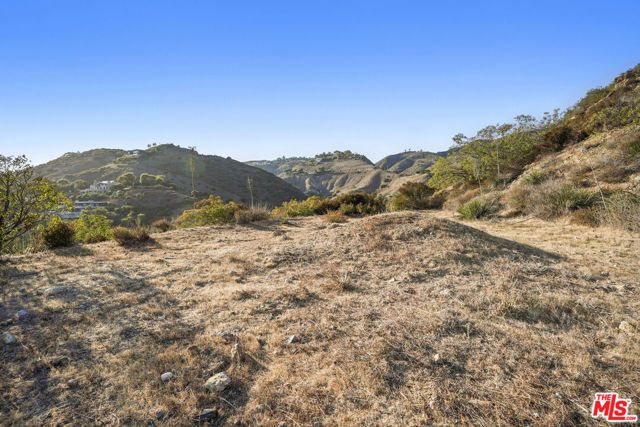 27061 Sea Vista Drive, Malibu, CA 90265