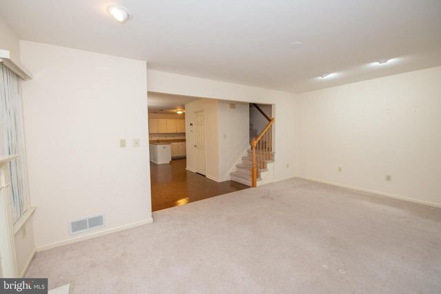 9006 SHEFFIELD DR, Morrisville, PA 19067