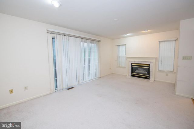 9006 SHEFFIELD DR, Morrisville, PA 19067