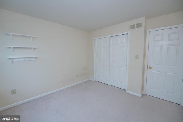 9006 SHEFFIELD DR, Morrisville, PA 19067
