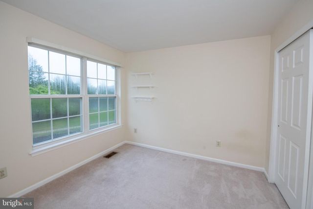 9006 SHEFFIELD DR, Morrisville, PA 19067