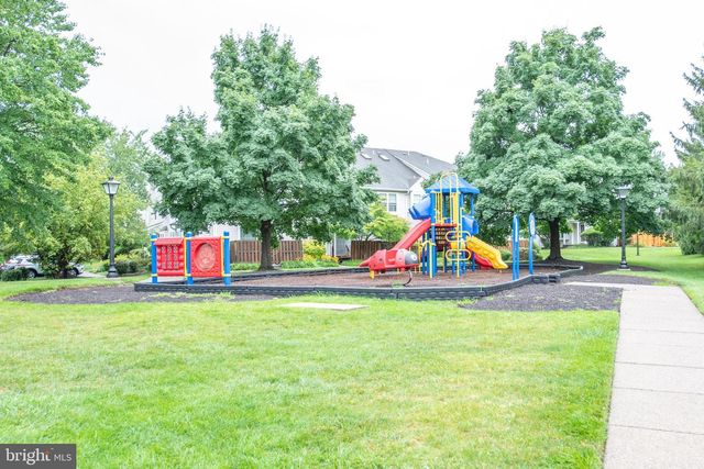 9006 SHEFFIELD DR, Morrisville, PA 19067