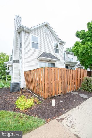 9006 SHEFFIELD DR, Morrisville, PA 19067