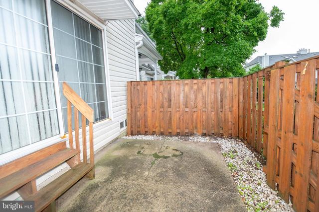 9006 SHEFFIELD DR, Morrisville, PA 19067