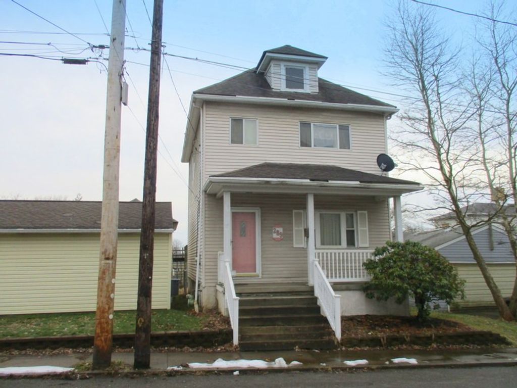 289 Clay Street, Rochester, PA 15074