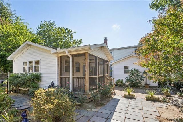 4017 Buchanan DR, Hampton, VA 23669