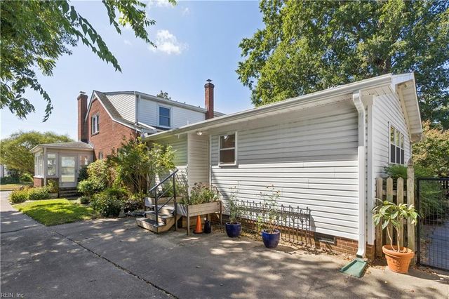 4017 Buchanan DR, Hampton, VA 23669