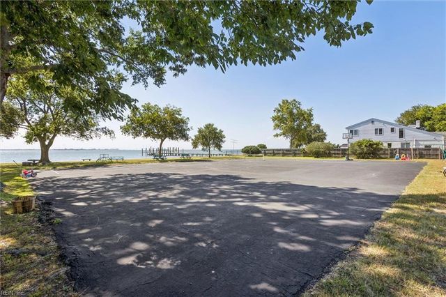 4017 Buchanan DR, Hampton, VA 23669