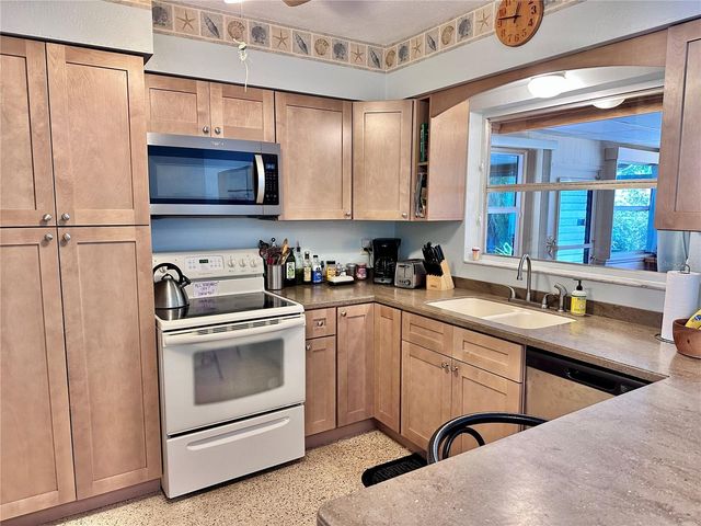 5868 26TH AVENUE S, Gulfport, FL 33707